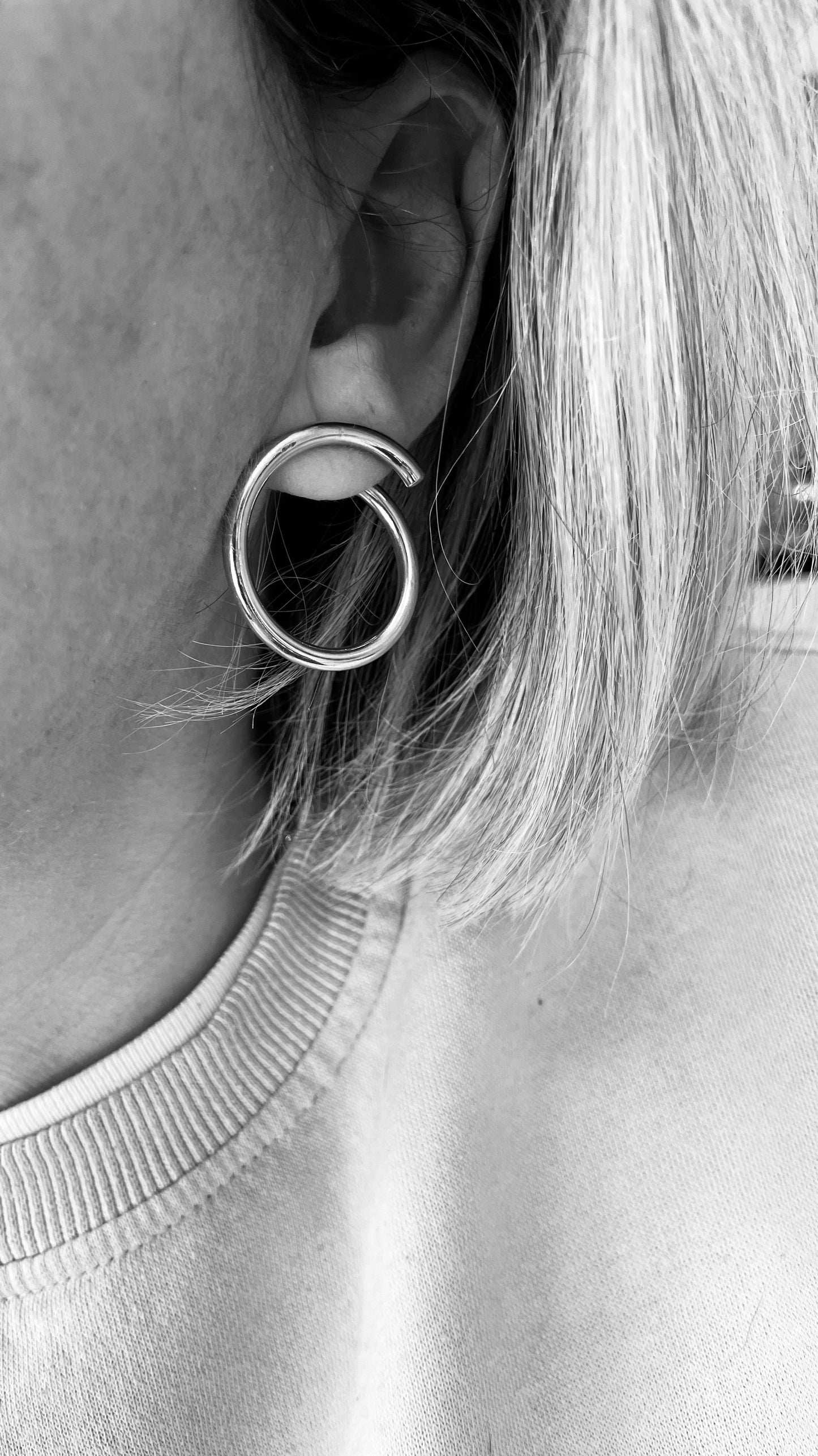 Up L earrings